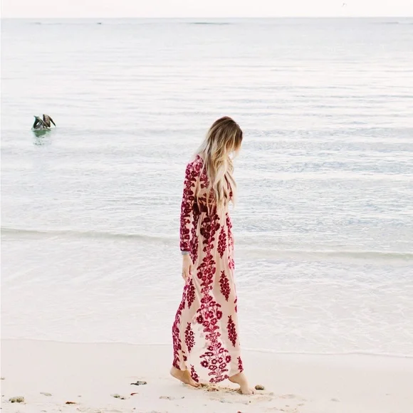 🚫SOLD🚫 For Love & Lemons ‘Temecula’  maxi dress in berry sz M - Picture 4 of 13